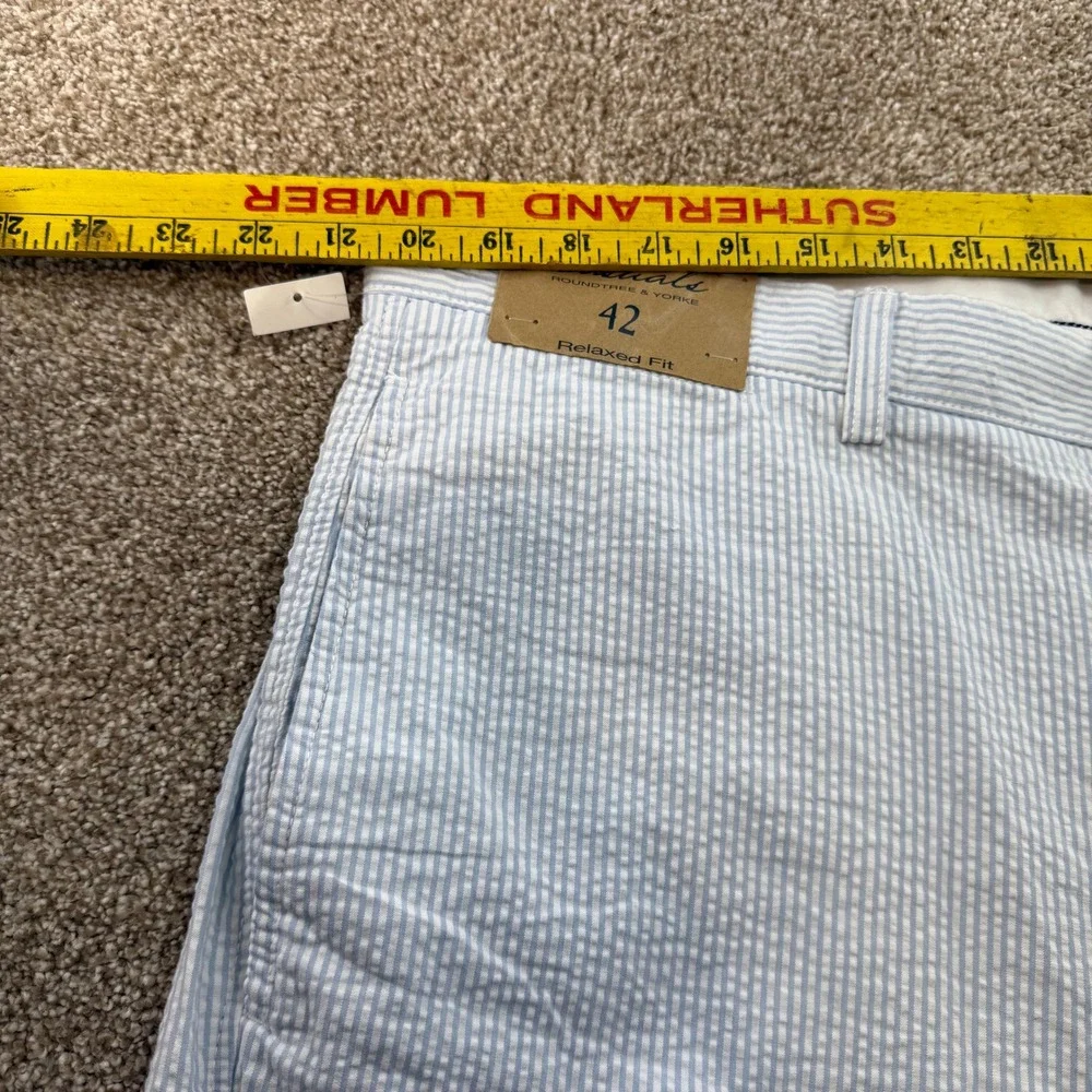 NEW Roundtree & Yorke Casuals Mens 42 Striped Seersucker Relaxed Shorts Casual